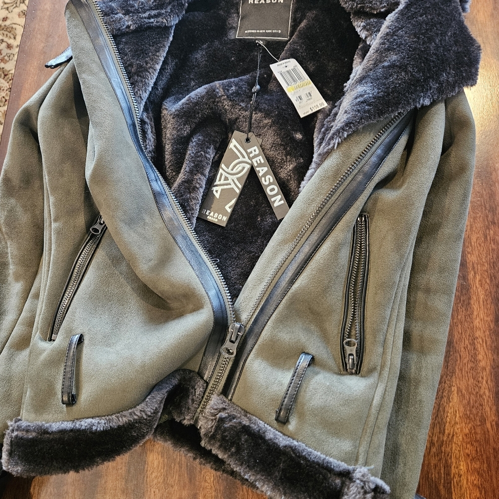 REASON Jacket - Picture 7 of 7